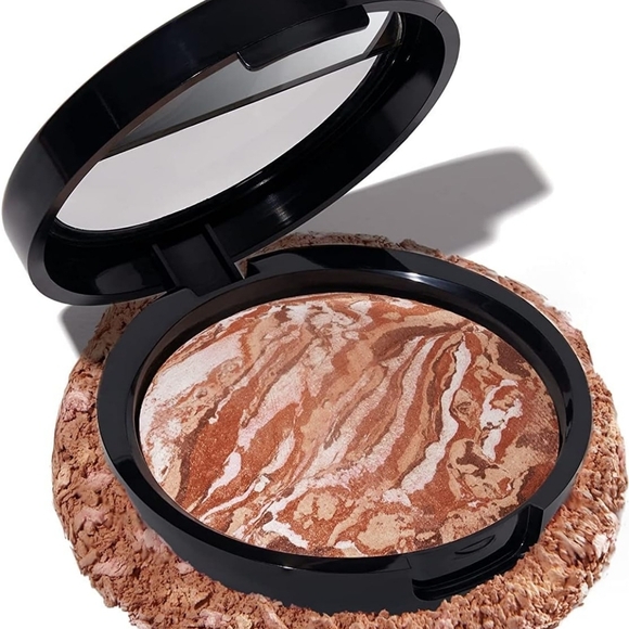 Marbled Bronzer Compact - Picture 1 of 6